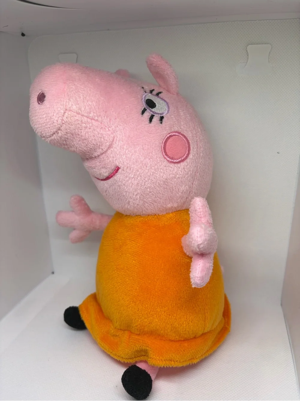 Peppa Pig Plush Stuffed Animals Lot of 4 Peppa George Mummy Daddy Pig